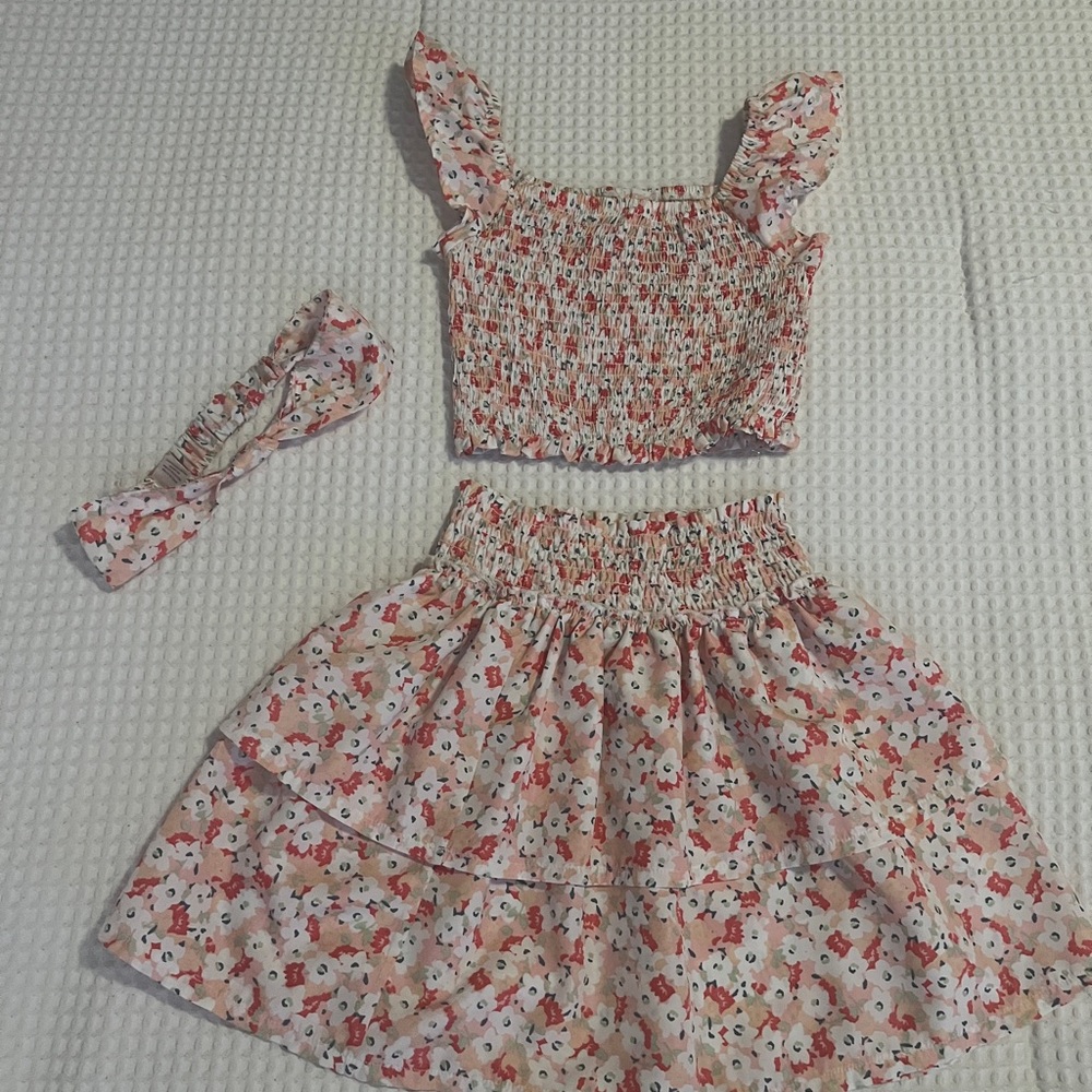 Kensie Multicolor Smocked Floral Set